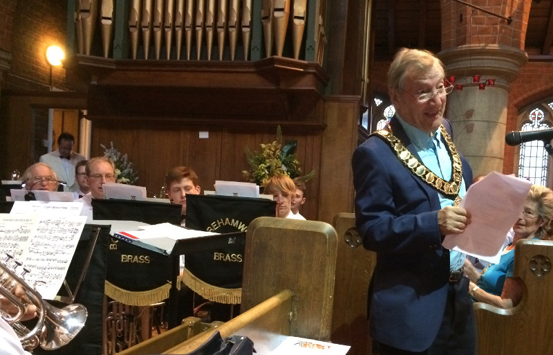 Mayor of Elstree and Borehamwood, Cllr. Eric Silver's thanking everyone for attending the concert Mayor of Elstree and Borehamwood, Cllr. Eric Silver's thanking everyone for attending the concert
