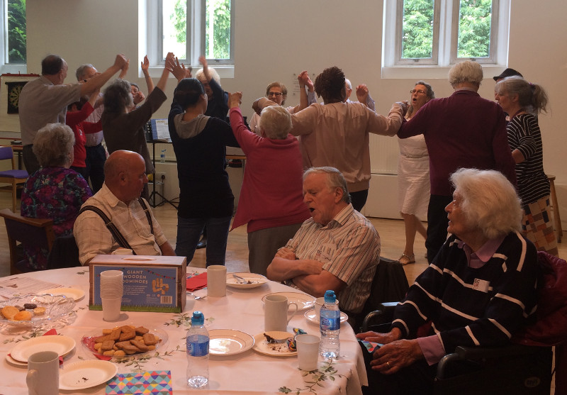 Singalong and dancing at Sha’arei Tsedek Dementia Club UK Singalong and dancing at Sha’arei Tsedek Dementia Club UK