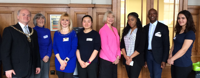 Thank you to 3 volunteers from Chelsea Square estate agency (to the right of the picture) Thank you to 3 volunteers from Chelsea Square estate agency (to the right of the picture)