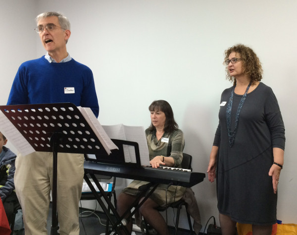 'Singalong' with Jonathan Fenton, Carole and Caroline